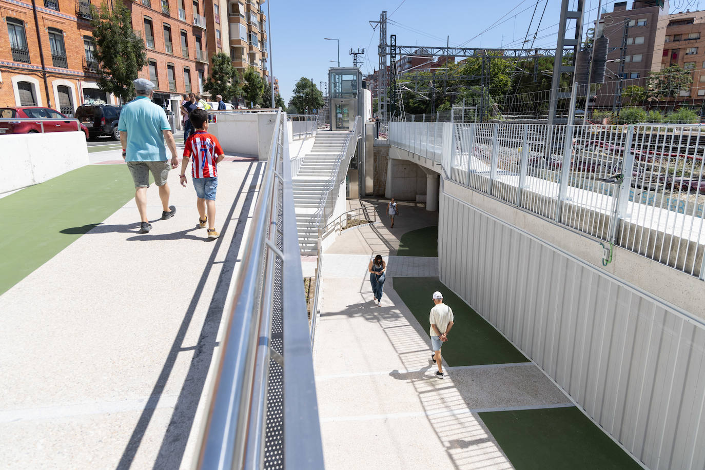 Apertura del paso peatonal bajo las vías entre Delicias y Panaderos