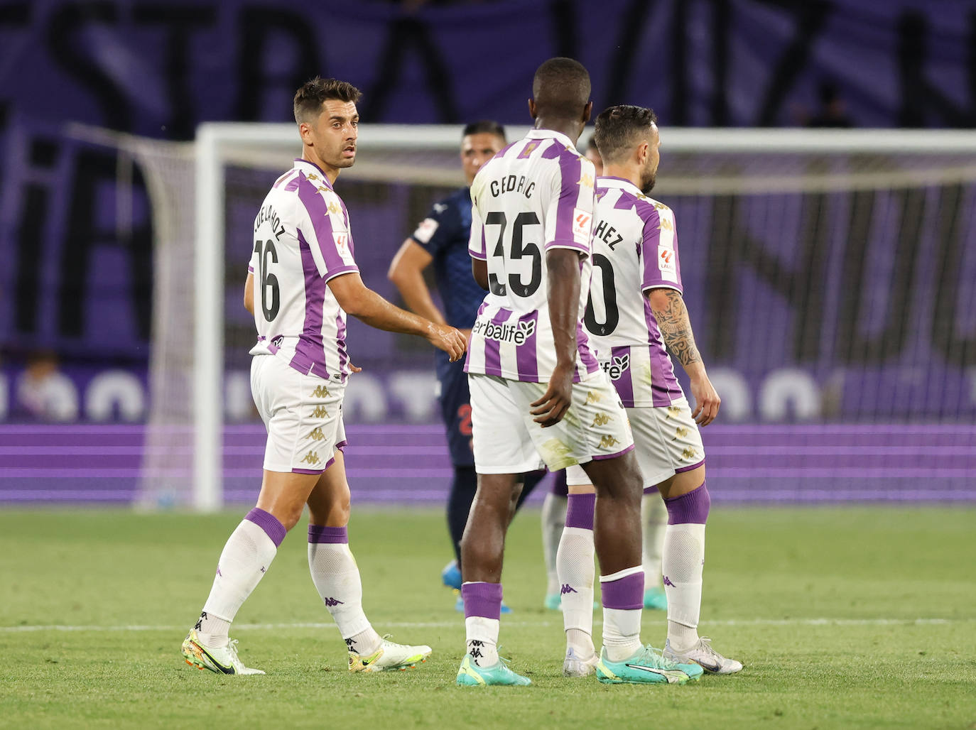 La victoria del Real Valladolid ante el Sporting de Gijón, en imágenes