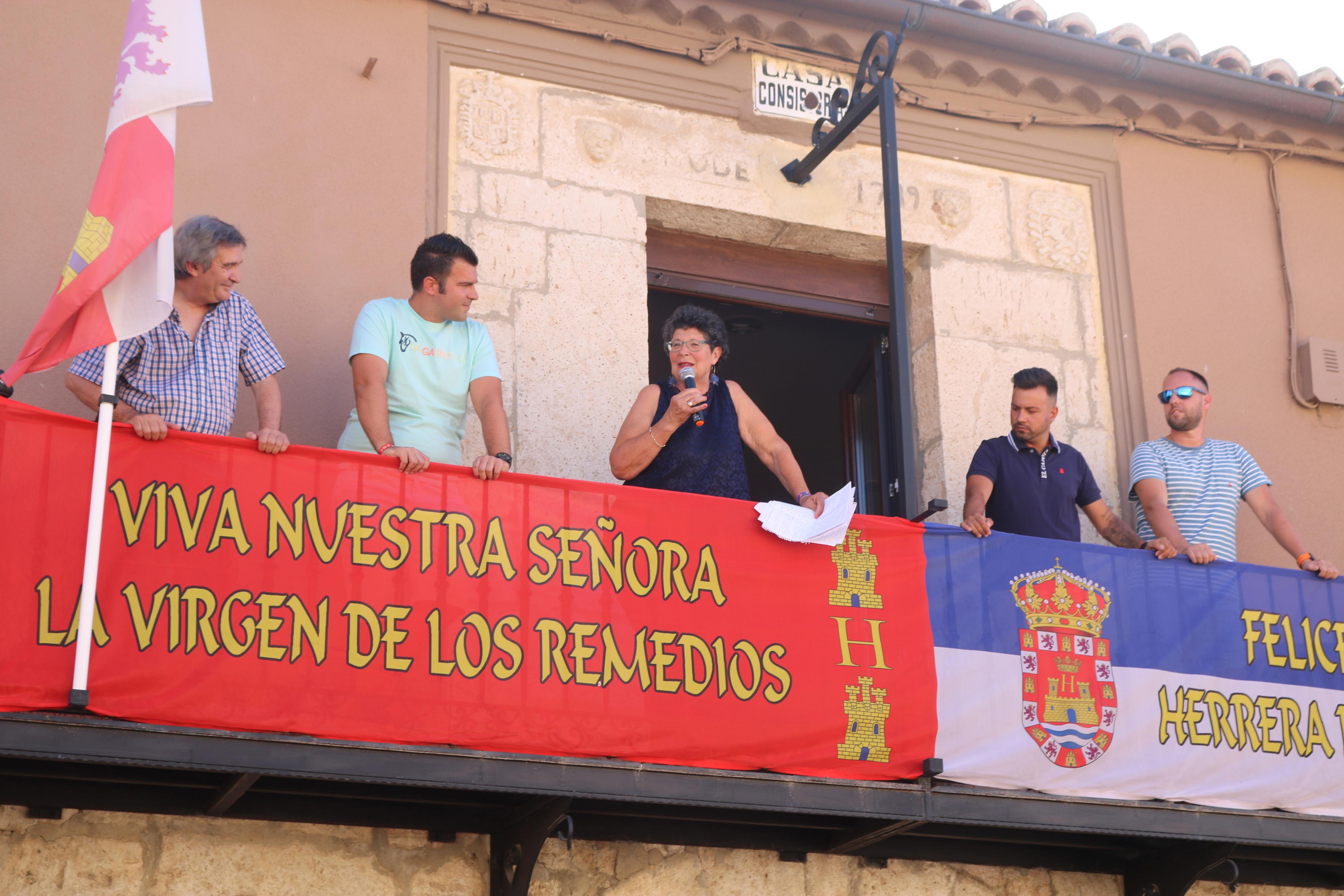 Herrera de Valdecañas se rinde a la Virgen de los Remedios