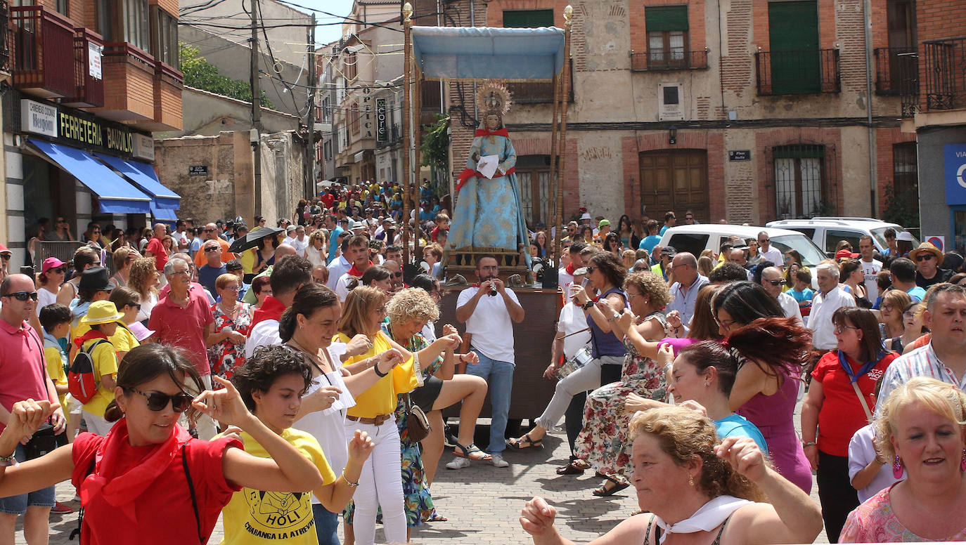 Procesión de la Virgen de la Asunción en Cantalejo