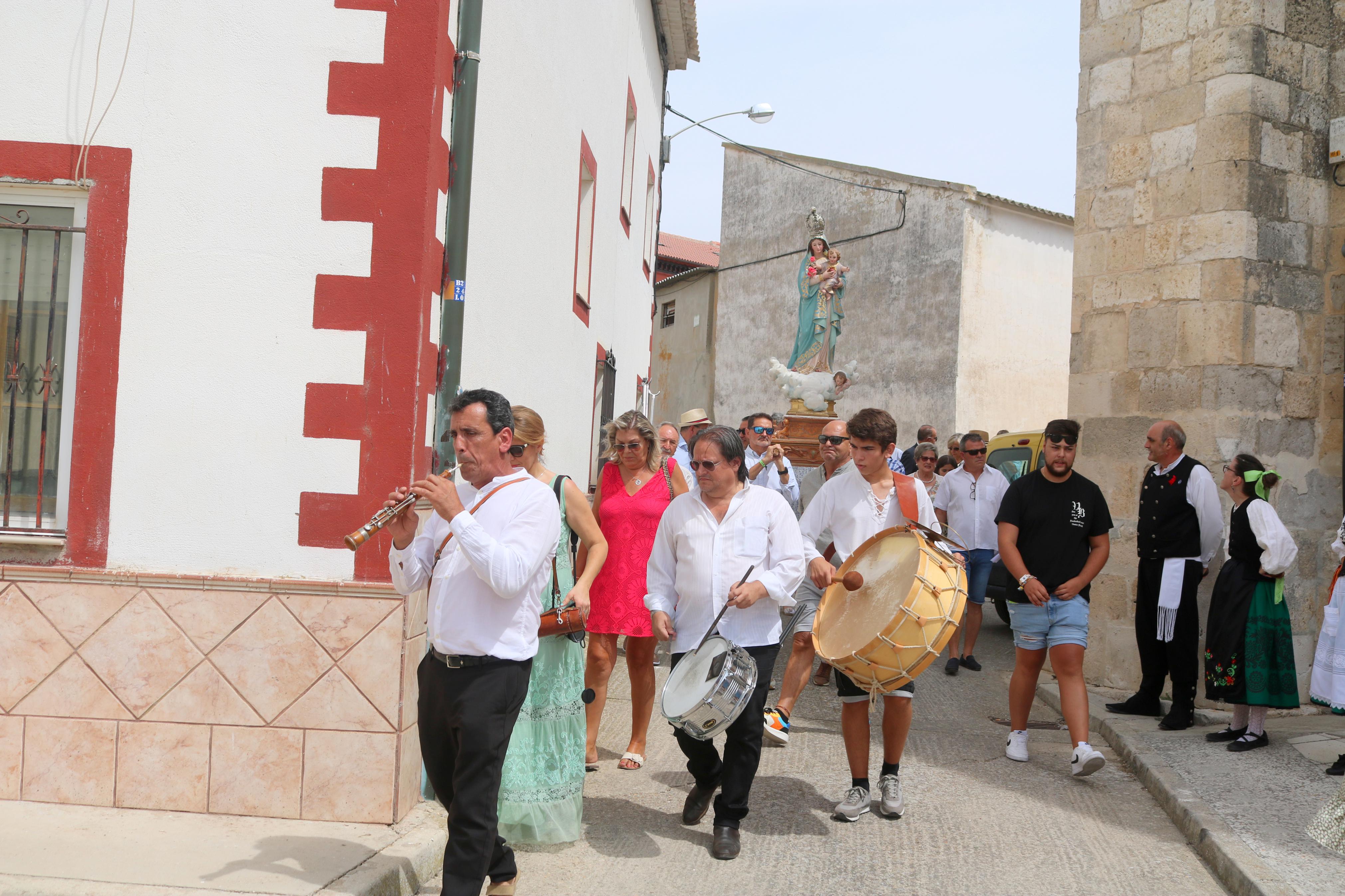 Villaconancio se rinde a la Virgen de Mediavilla