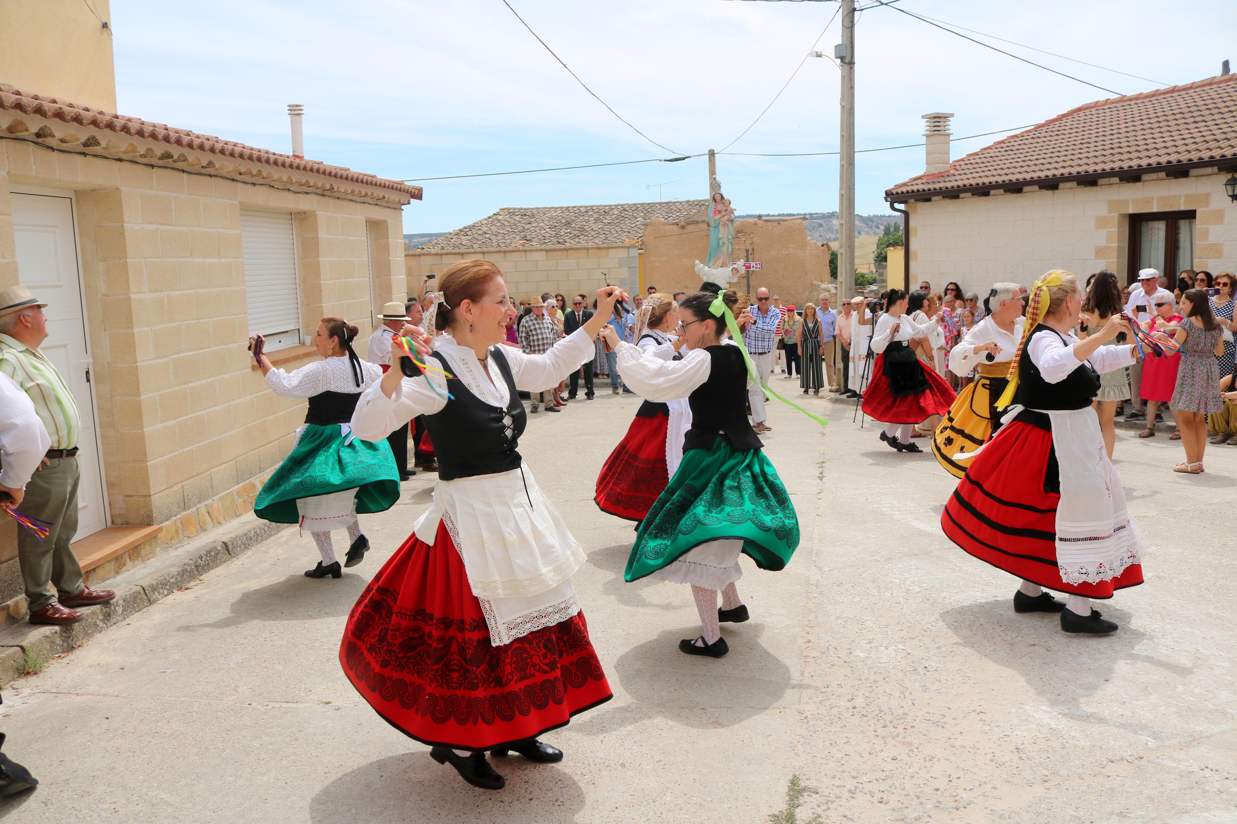 Villaconancio se rinde a la Virgen de Mediavilla