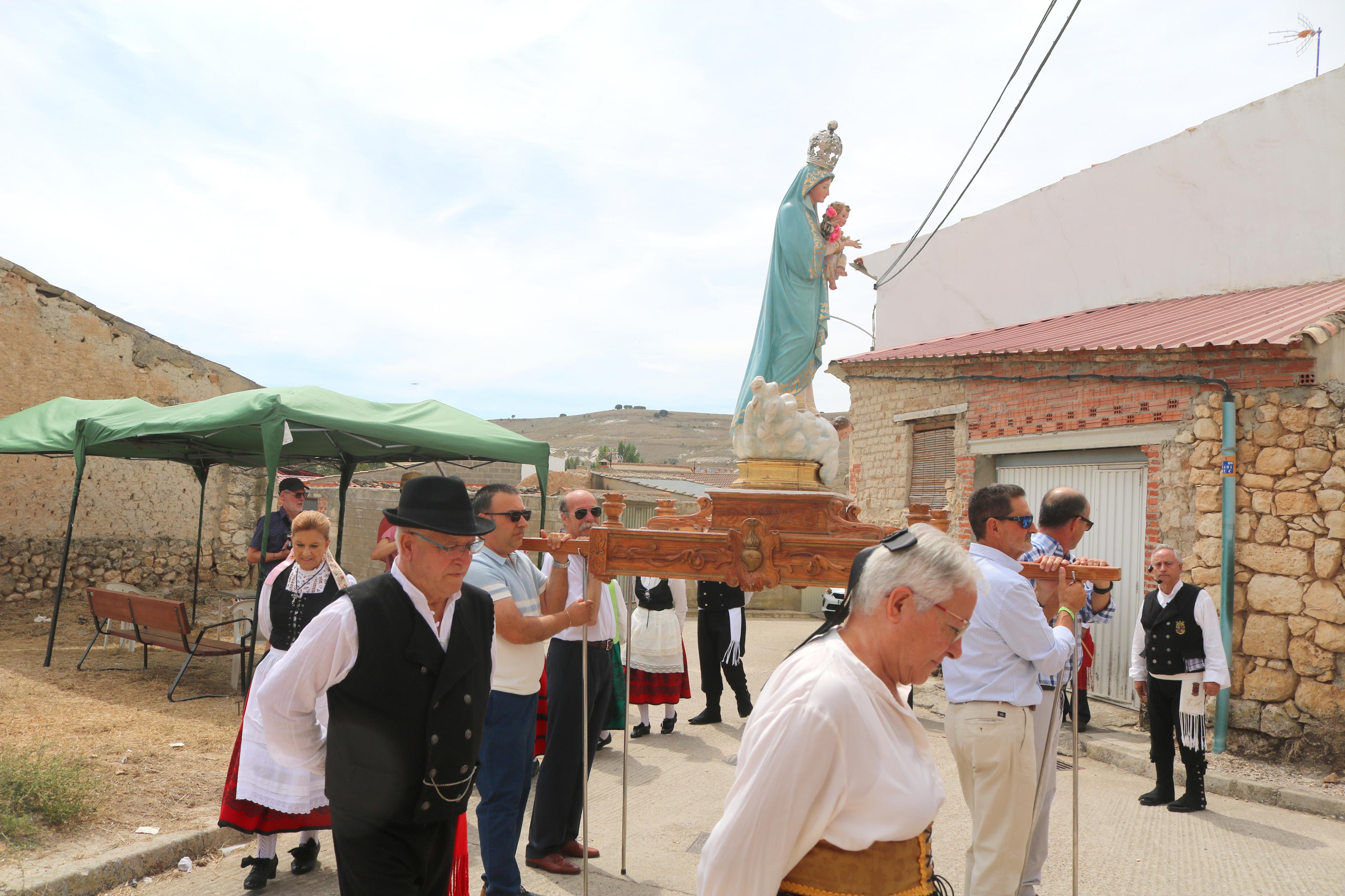 Villaconancio se rinde a la Virgen de Mediavilla