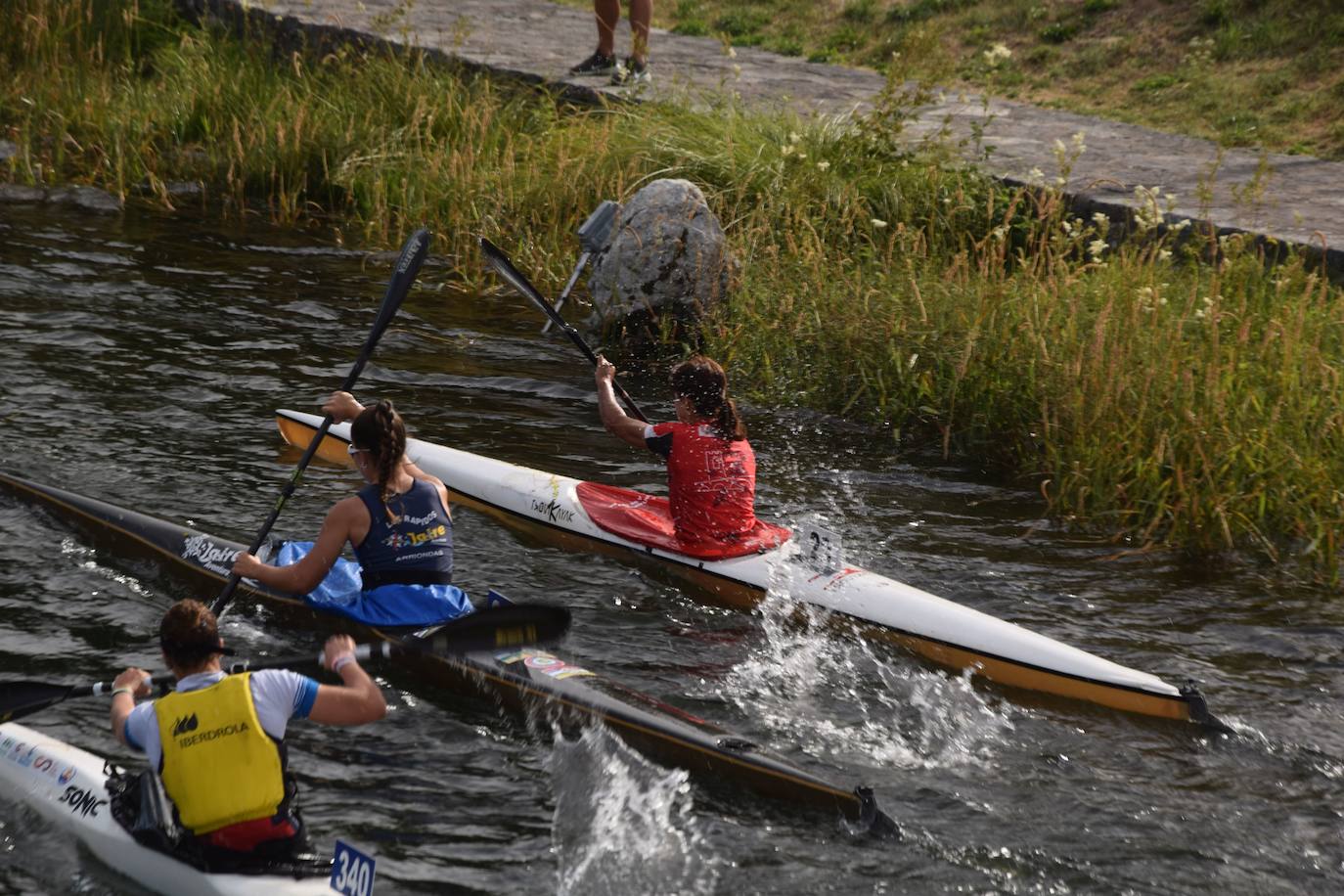 Mara Santos desata fuertes aplausos en la Regata en Velilla