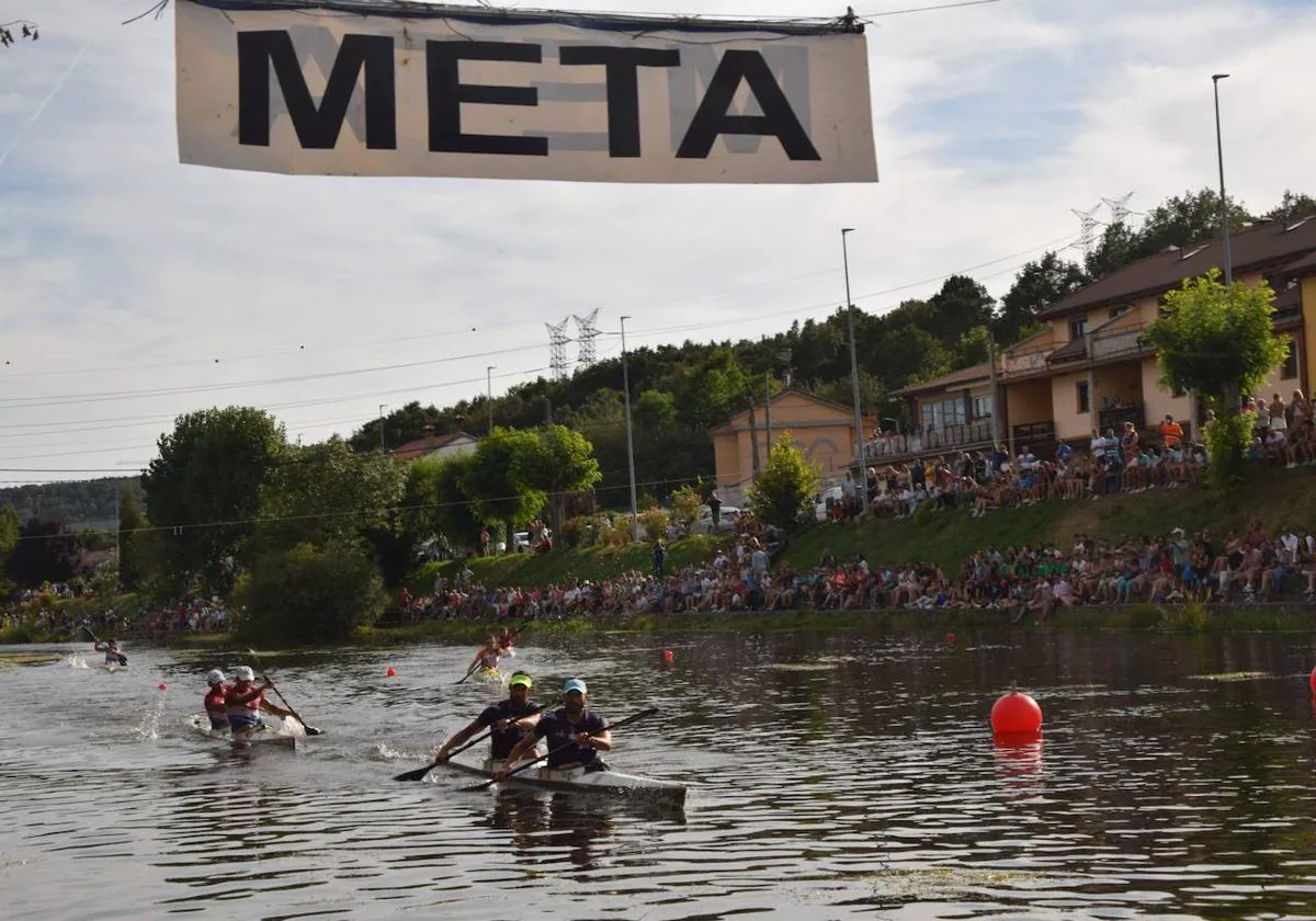 Bouzán y Geringer reeditan su victoria del año pasado en la Regata del  Carrión | El Norte de Castilla