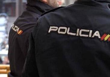 Dos menores detenidos tras agredir a otro para robarle una gorra y 50 euros