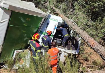 Herido un camionero en un aparatoso accidente múltiple en León