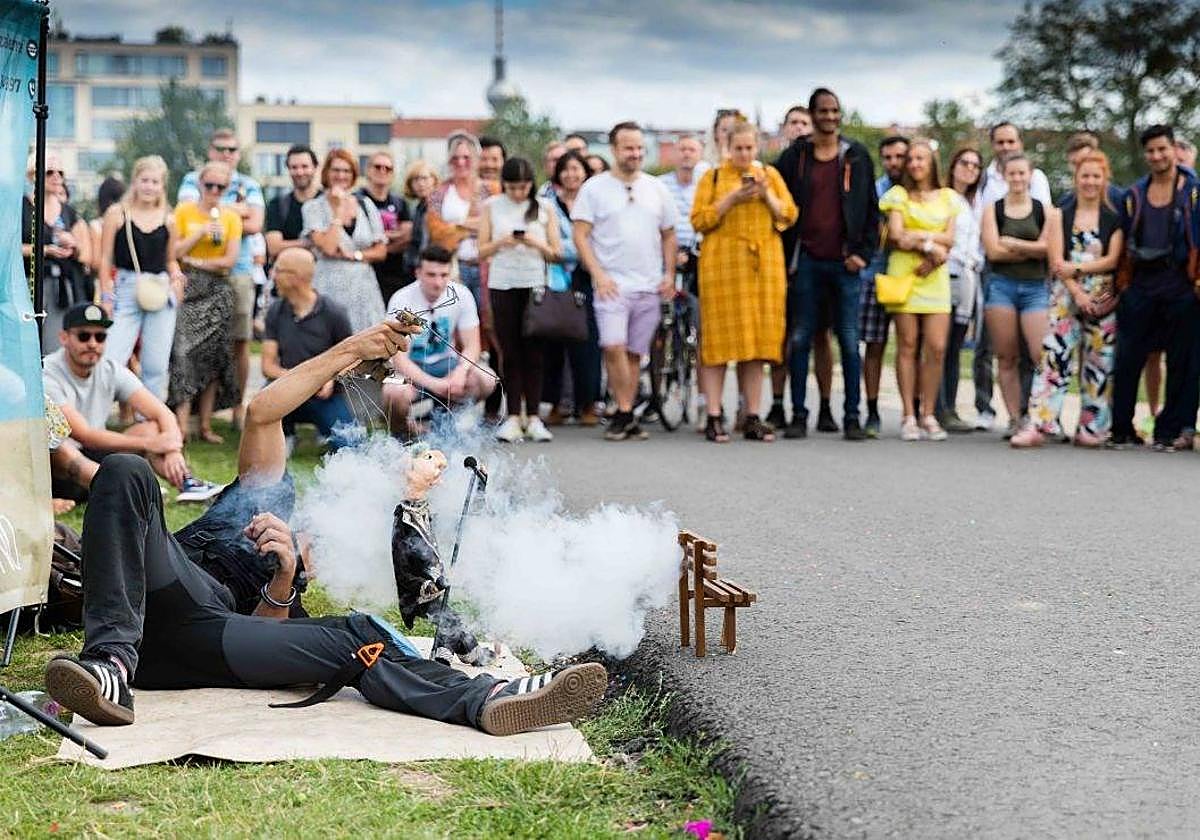 Espectáculo de Mario Ezno.