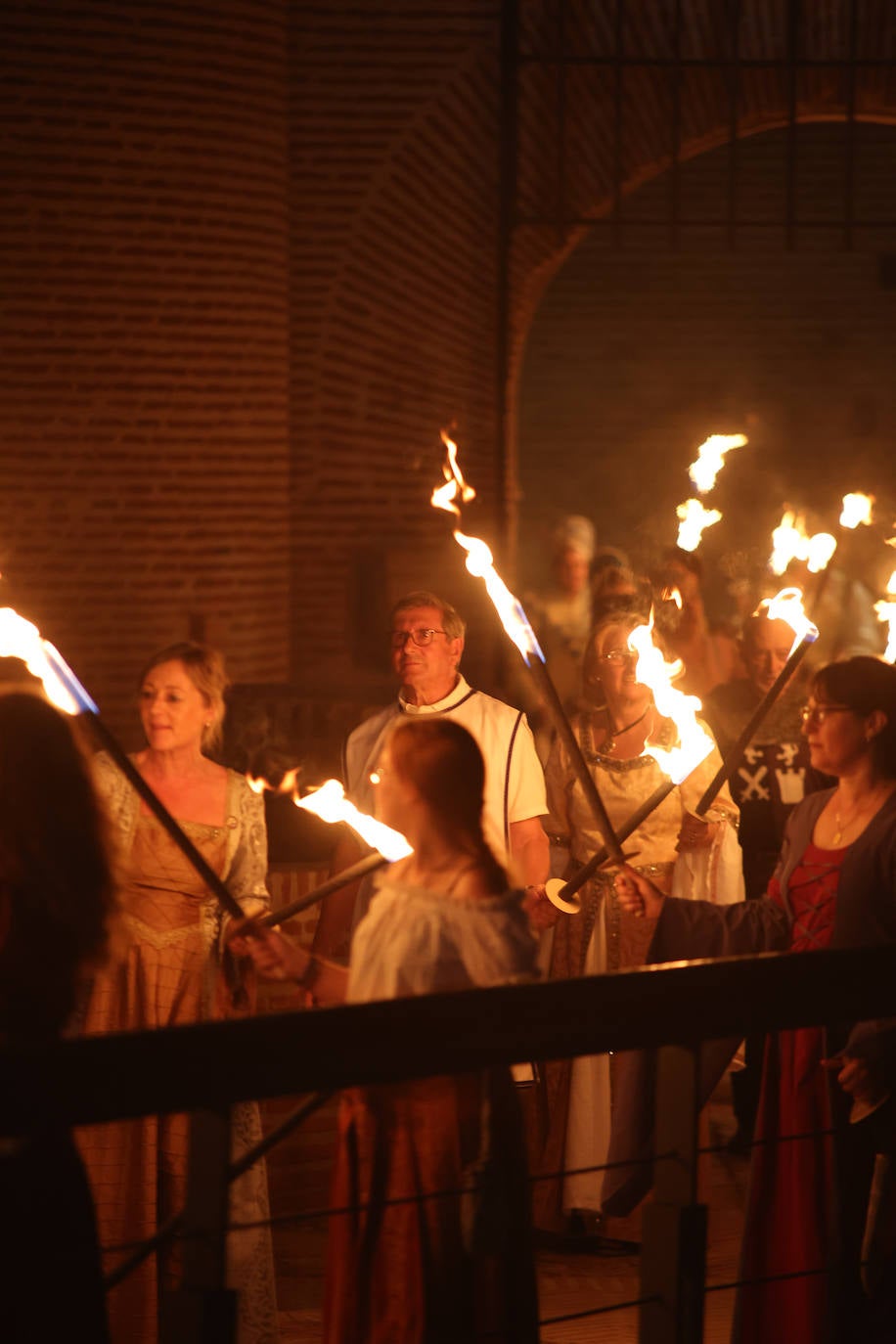 Desfile de antorchas en la Feria Renacentista de Medina del Campo