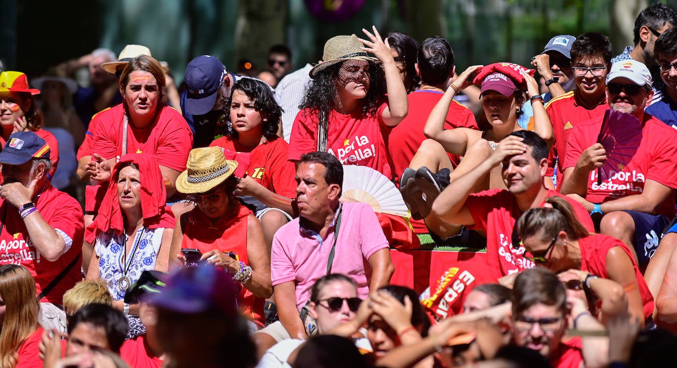 Cientos de personas vibran en Valladolid con el Mundial Femenino conquistado por España