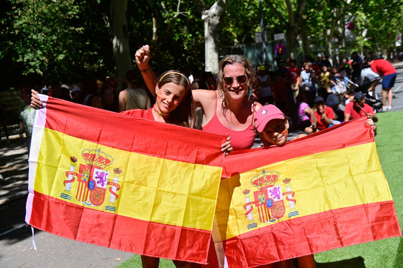 Cientos de personas vibran en Valladolid con el Mundial Femenino conquistado por España