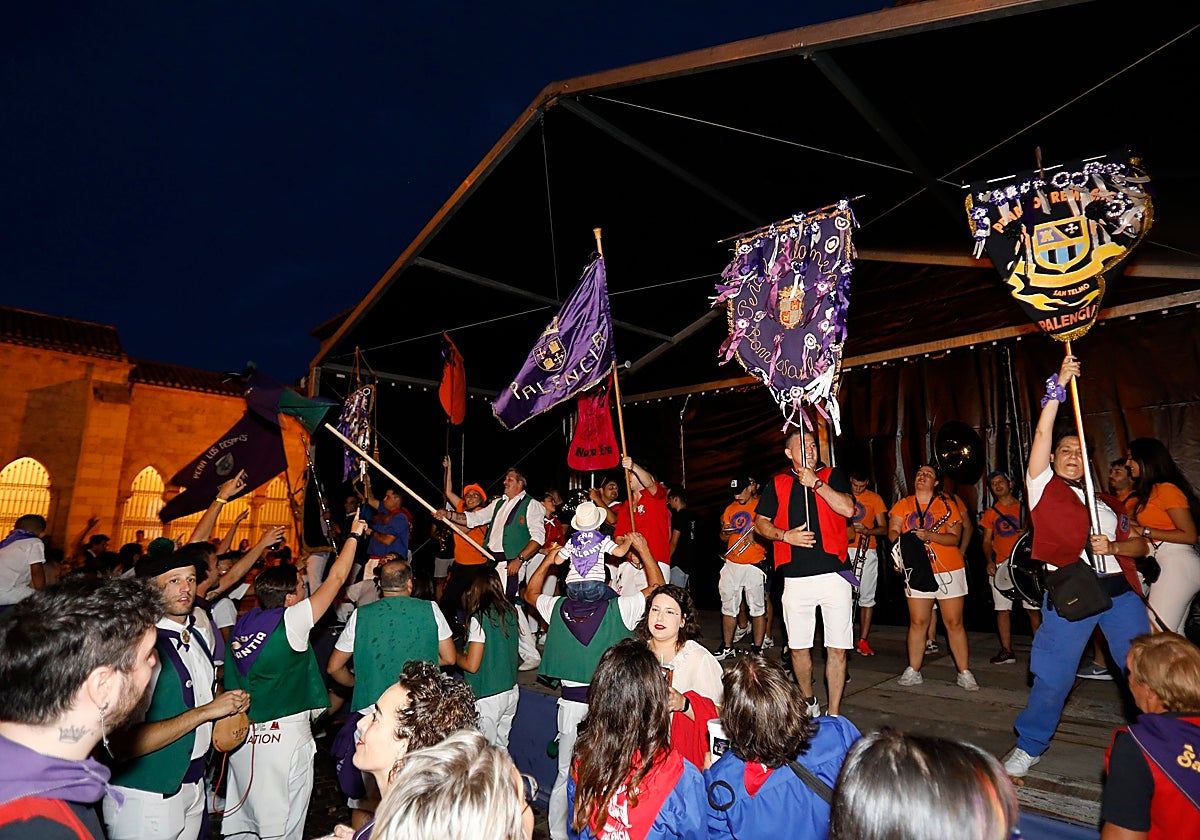 Las peñas de Palencia después del pregón popular de 2022