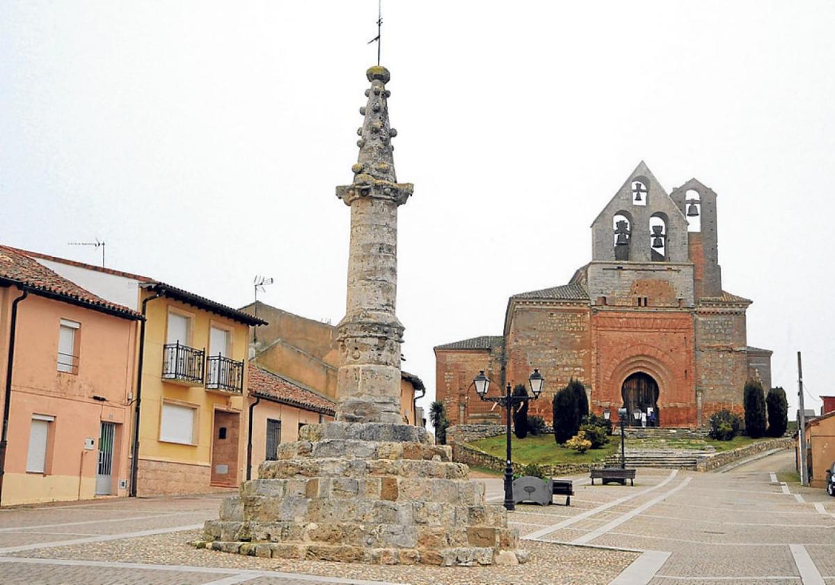 El rollo de justicia y la Iglesia de San Andrés de Aguilar de Campos.