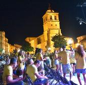 Aguilar de Campoo vibra con las semifinales del concurso de televisión Grand Prix