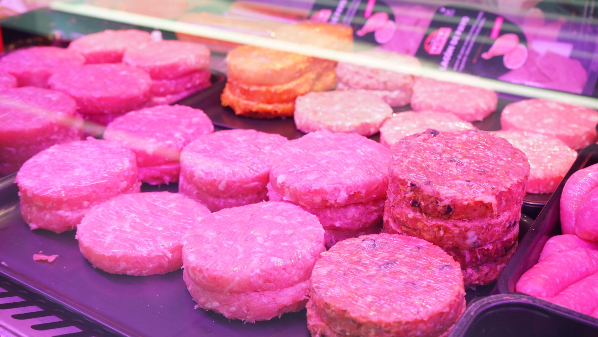 Descubre hasta 14 variedades de hamburguesas en el Mercado del Val