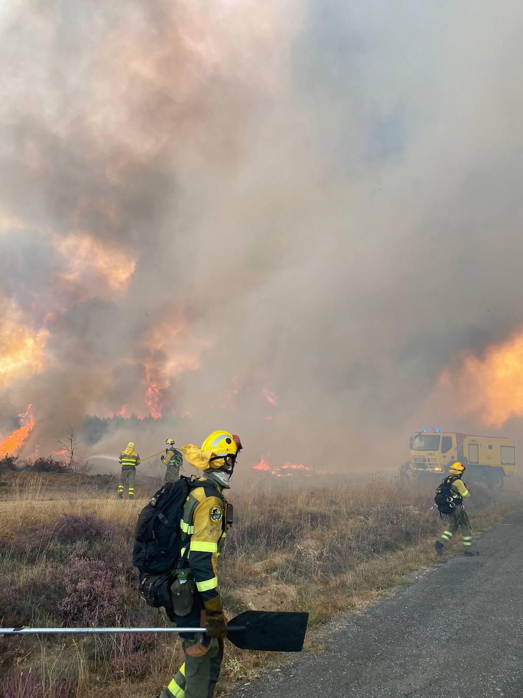 El incendio de nivel 2 en San Bartolomé de Rueda, en imágenes