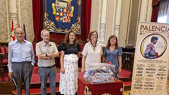 Diez aficionados verán los festejos taurinos de San Antolín desde el burladero
