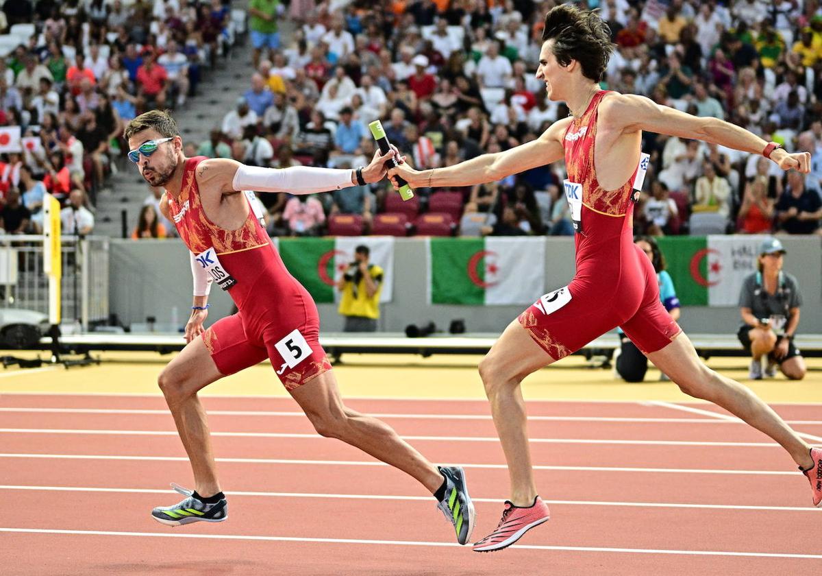 Husillos coge el relevo de Erta, esta tarde en la prueba en el Mundial de Budapest.