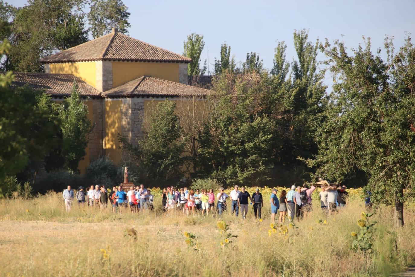 El Cristo y la Virgen de Castilviejo ya están en la iglesia de Santa María de Rioseco