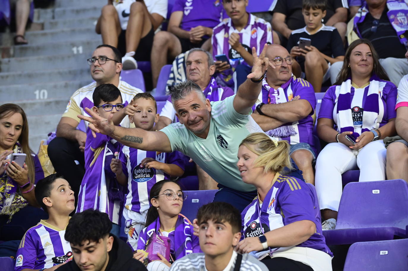 Búscate en la grada del José Zorrilla (2/4)