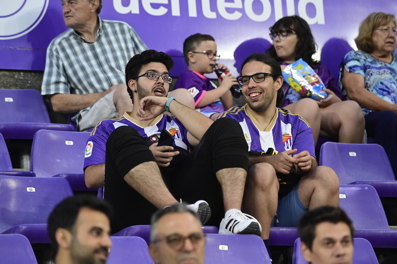 Búscate en la grada del José Zorrilla (3/4)