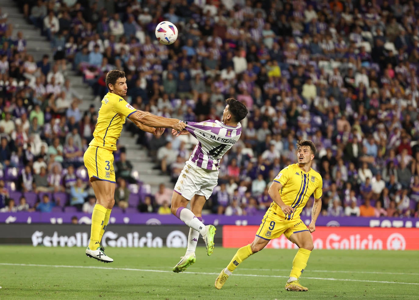 El partido entre en Real Valladolid y el Alcorcón, en imágenes (2/3)