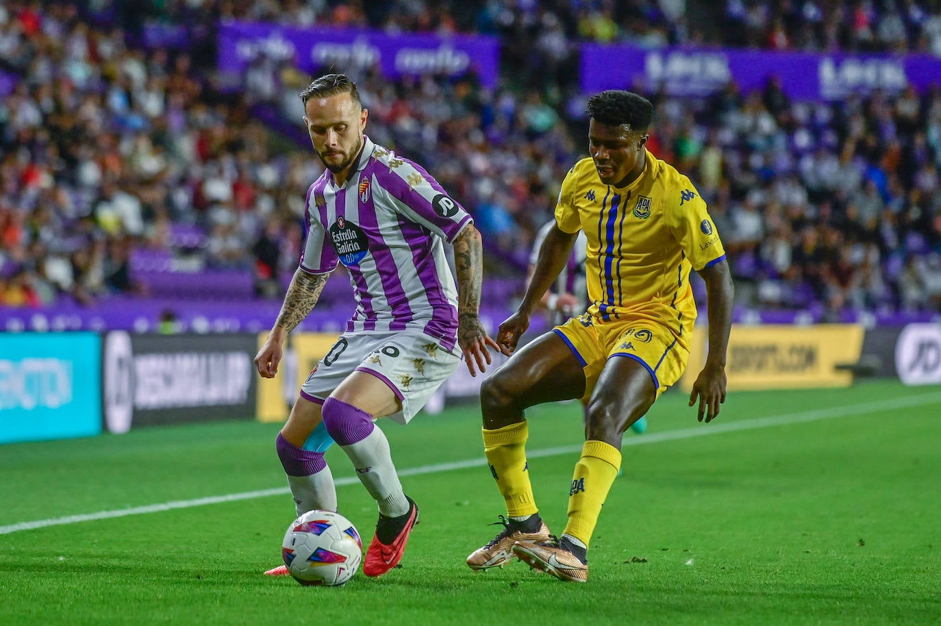 El partido entre en Real Valladolid y el Alcorcón, en imágenes (2/3)