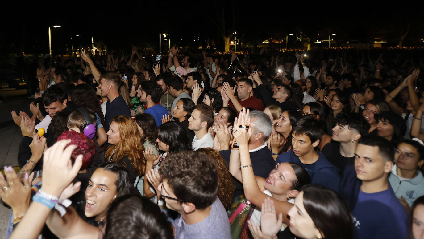 La MODA reivindica en el Salón el folclore tradicional