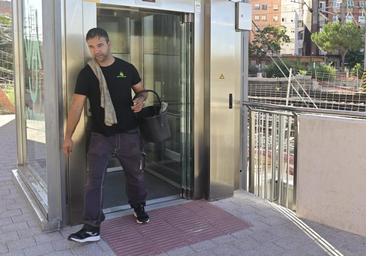 El nuevo ascensor urbano de Panaderos ya está operativo