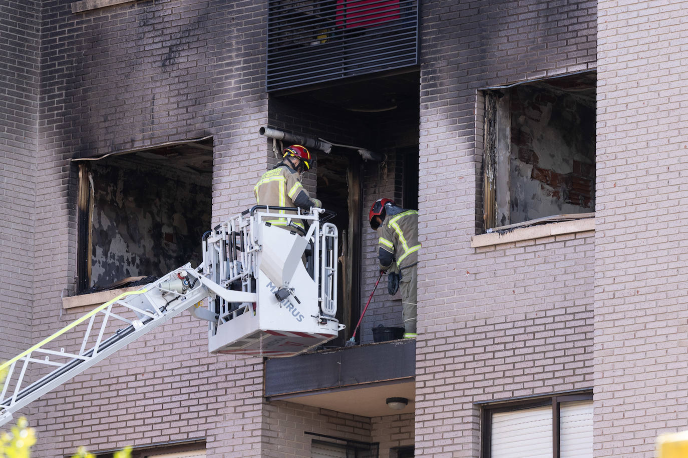 La explosión de gas en el barrio de Parquesol de Valladolid, en imágenes (II)