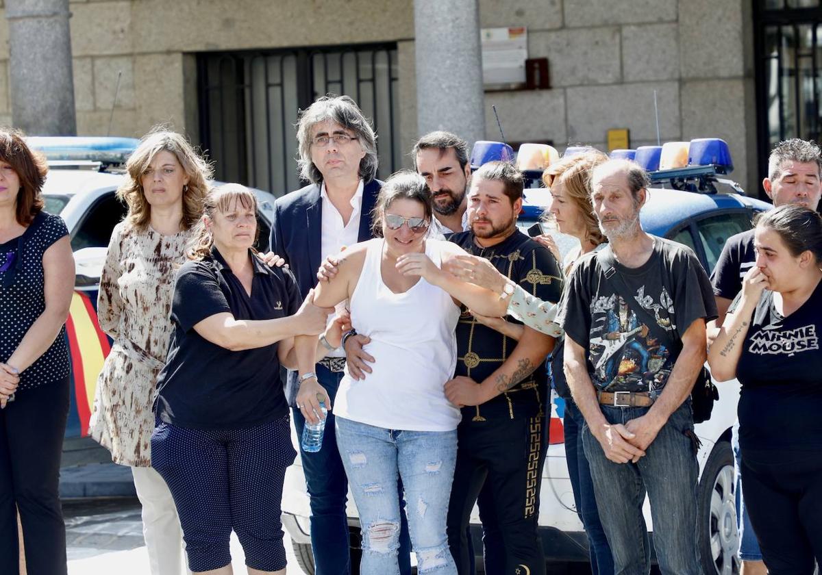 Las concentraciones de repulsa por el asesinato de Béjar, en imágenes