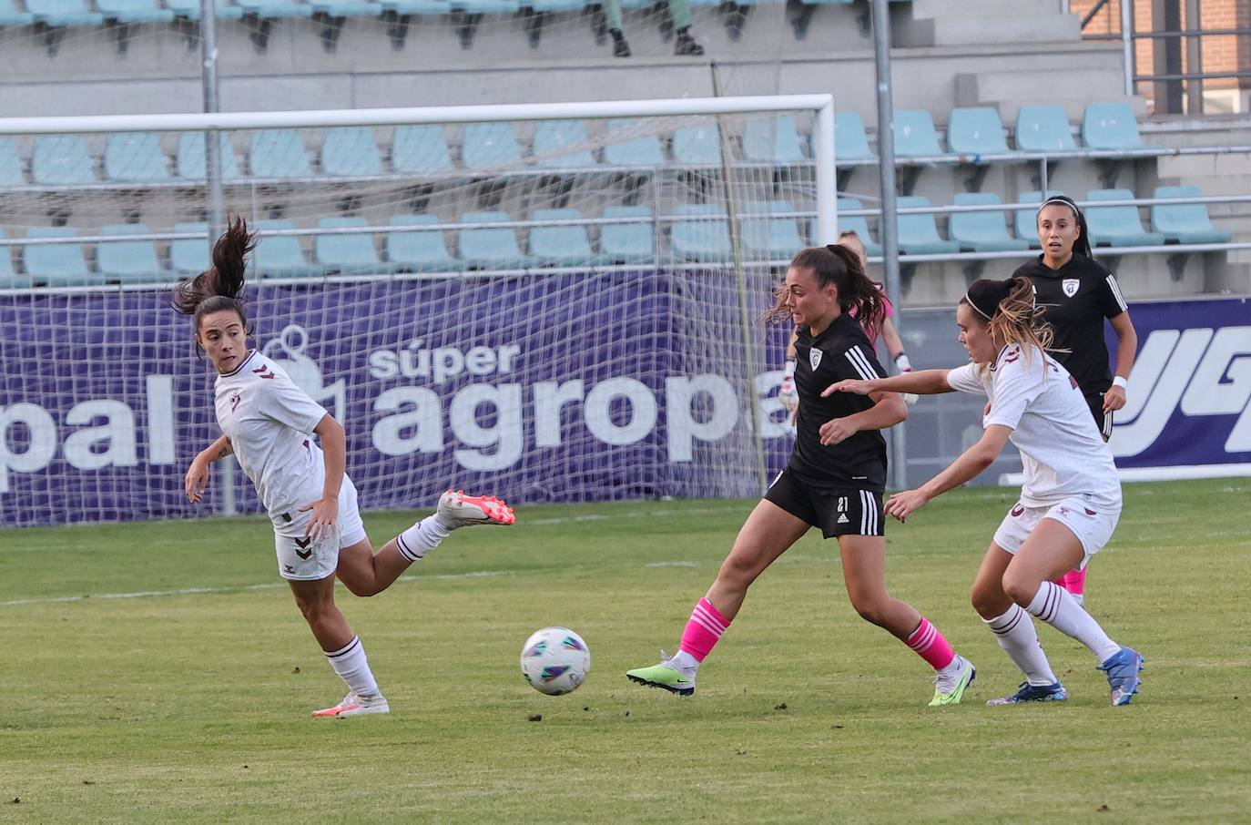 El fútbol femenino vuelve a La Balastera