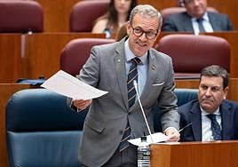 Mariano Veganzones en un Pleno de las Cortes de Castilla y León.