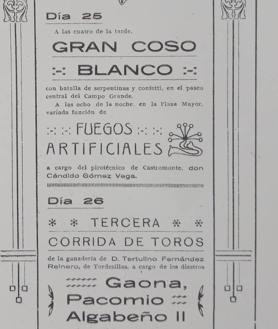 Imagen secundaria 2 - Carrozas participantes en el Gran Coso Blanco de 1915. A la izquierda, anuncio de la actividad.