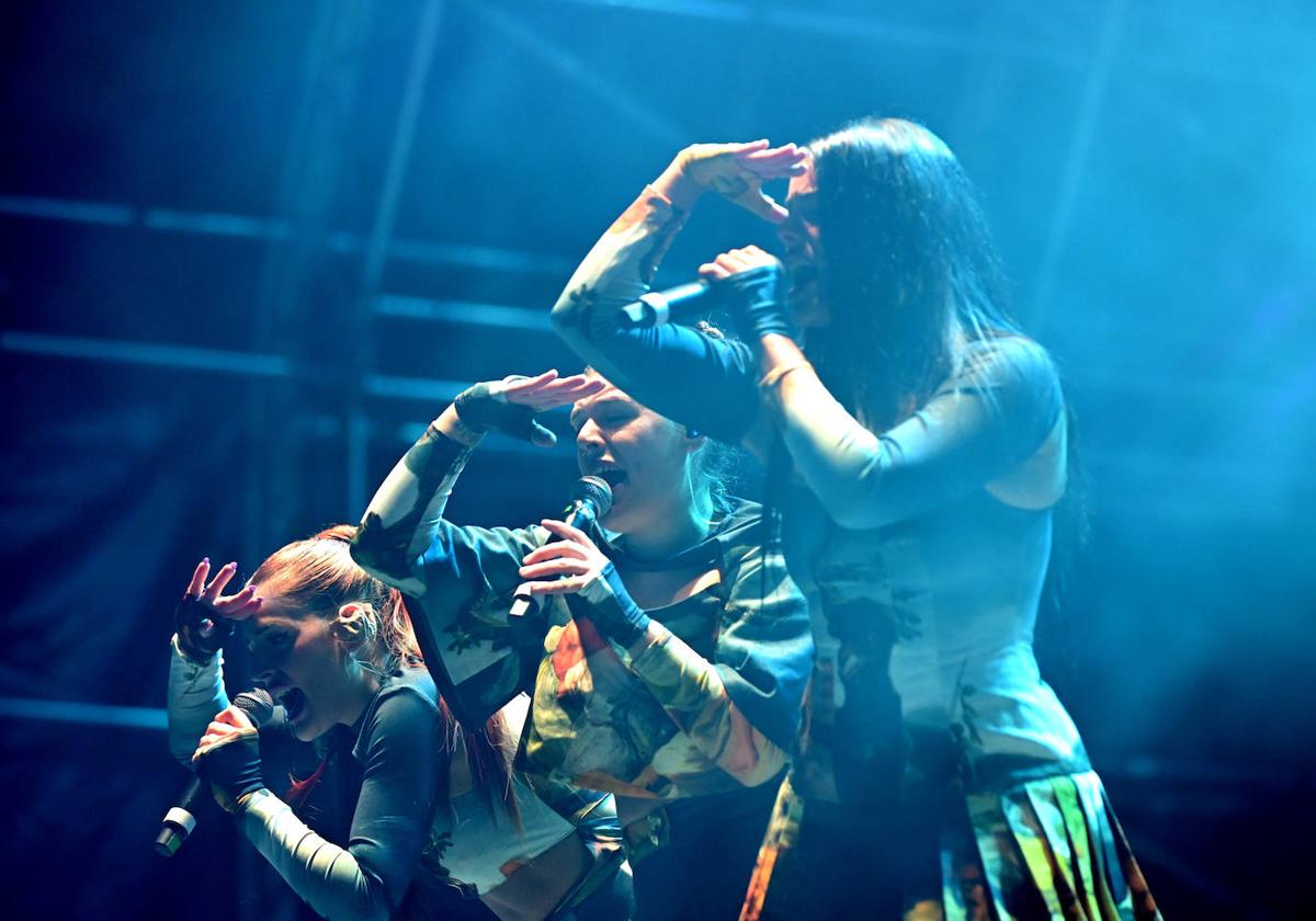 Las Tanxungeiras en su concierto de la Plaza Mayor