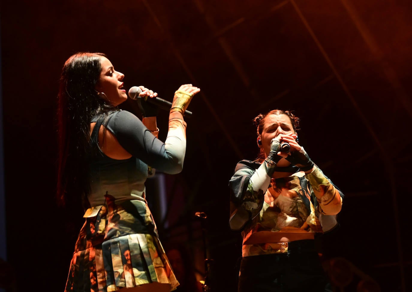 Las Tanxungeiras en su concierto de la Plaza Mayor