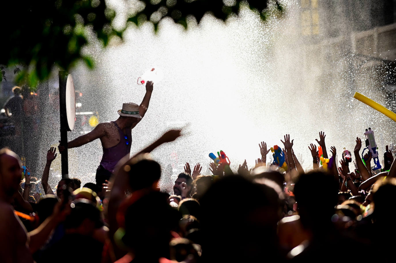 El desfile de peñas, en imágenes