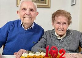 Tirsa Manso, cuando cumplió 102 años, junto a su esposo Niceto Manso.