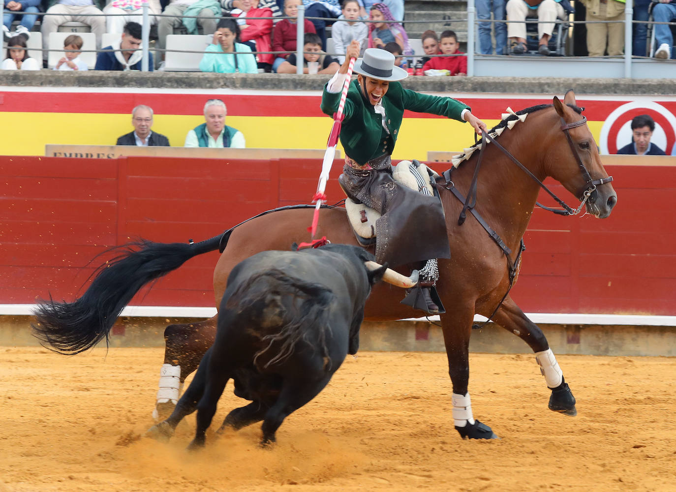 Corrida de rejones el día de San Antolín