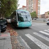 Nueve heridos en un accidente entre un bus urbano y un turismo