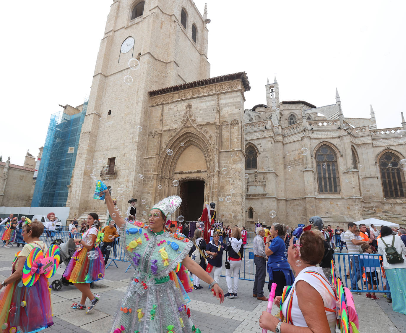 Los palentinos salen a la calle a celebrar San Antolín