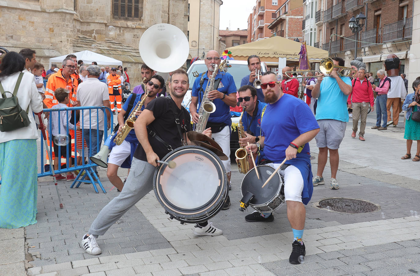 Los palentinos salen a la calle a celebrar San Antolín