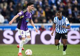 Mamadou Sylla con la camiseta del Alavés en un partido frente al Real Valladolid.