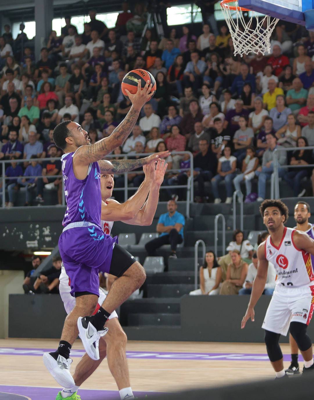 Zunder Palencia 82-86 Casademont Zaragoza