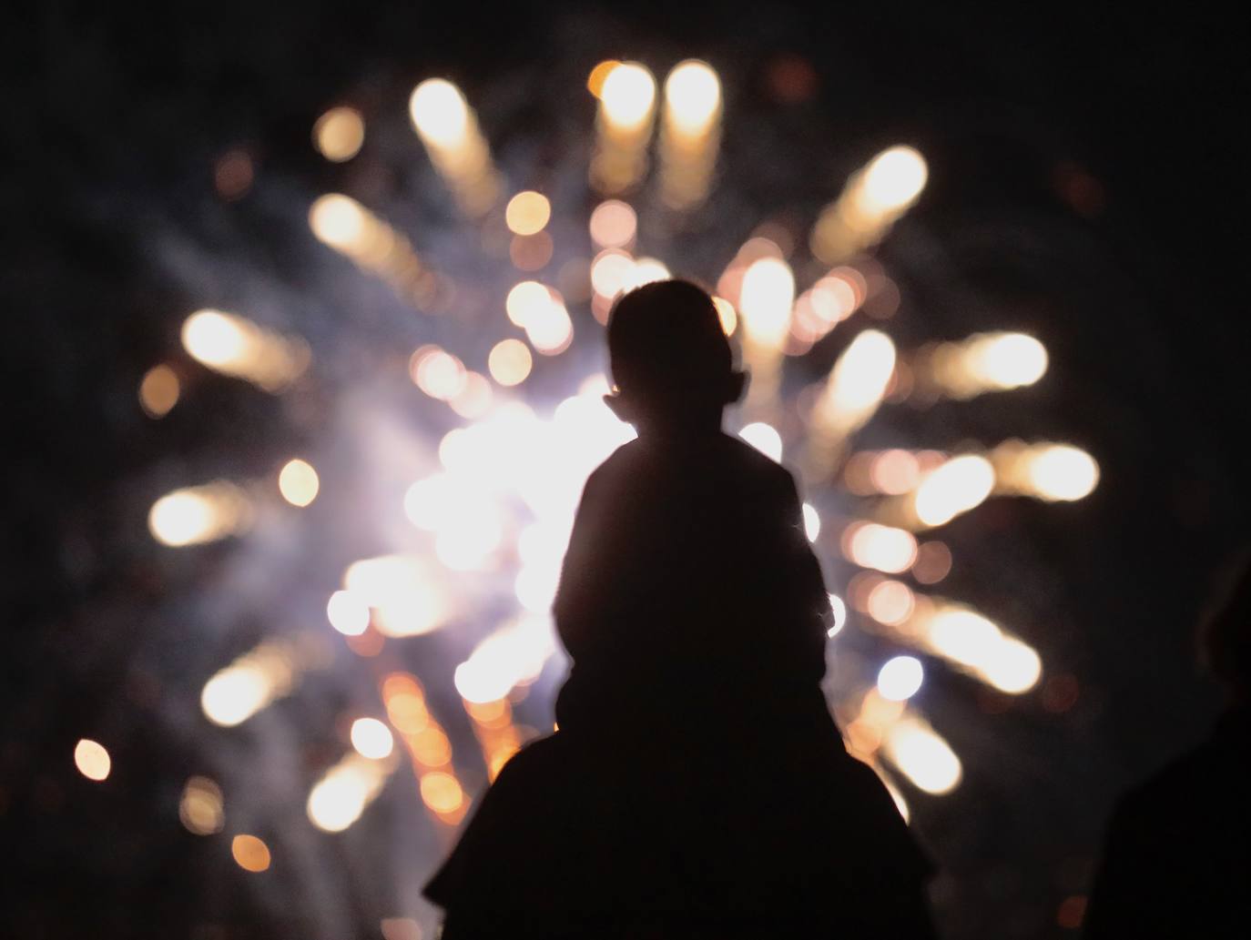 En imágenes, los fuegos artificiales del lunes 4 de septiembre