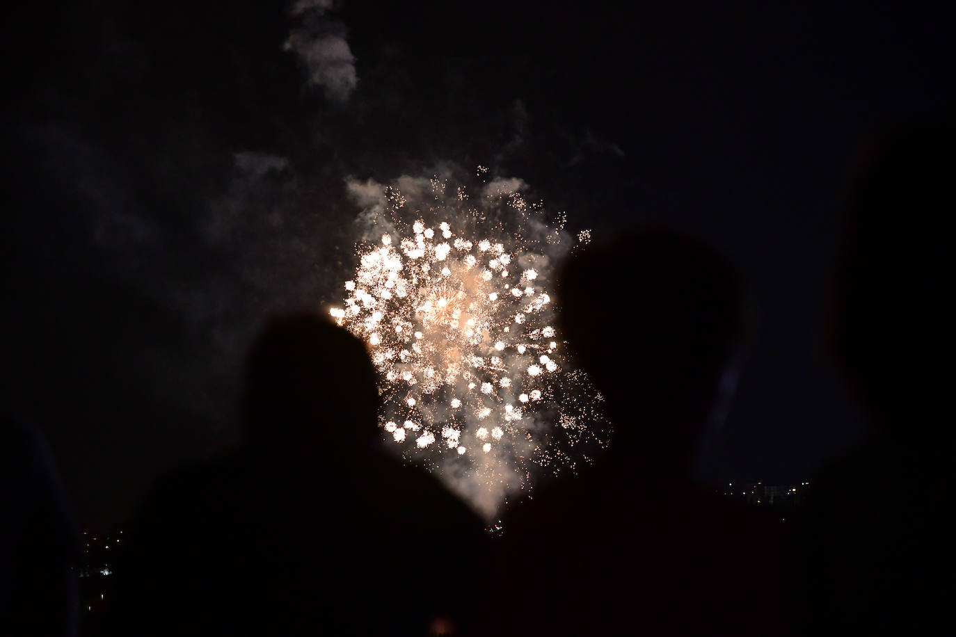 La noche vallisoletana vuelve a iluminarse con los fuegos artificiales