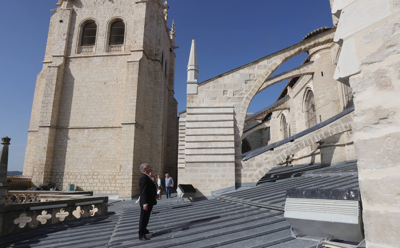 Las obras de restauración de la Catedral de Palencia la embellecen