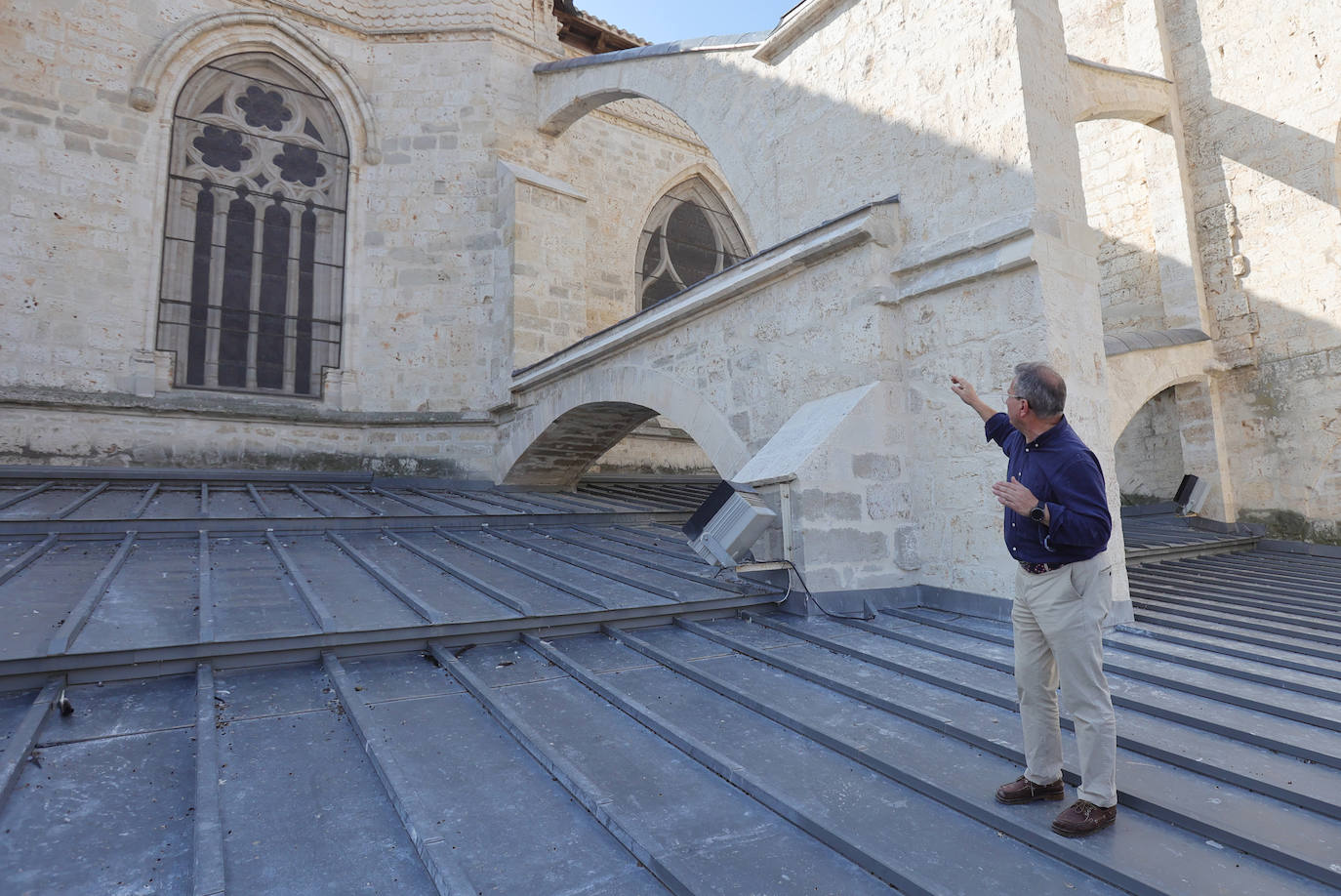 Las obras de restauración de la Catedral de Palencia la embellecen