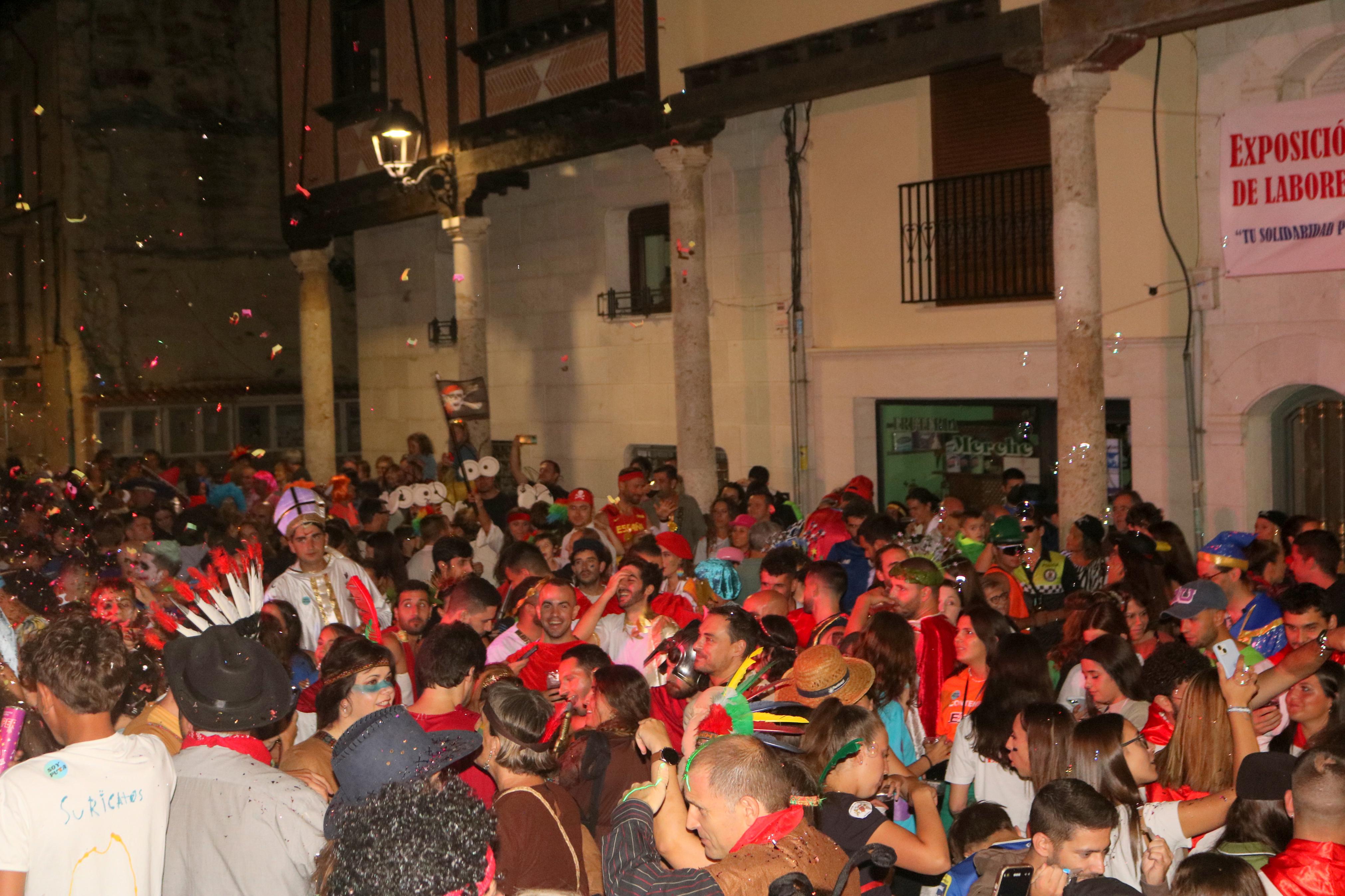 Baltanás vibró con su Nochevieja Carnavalera