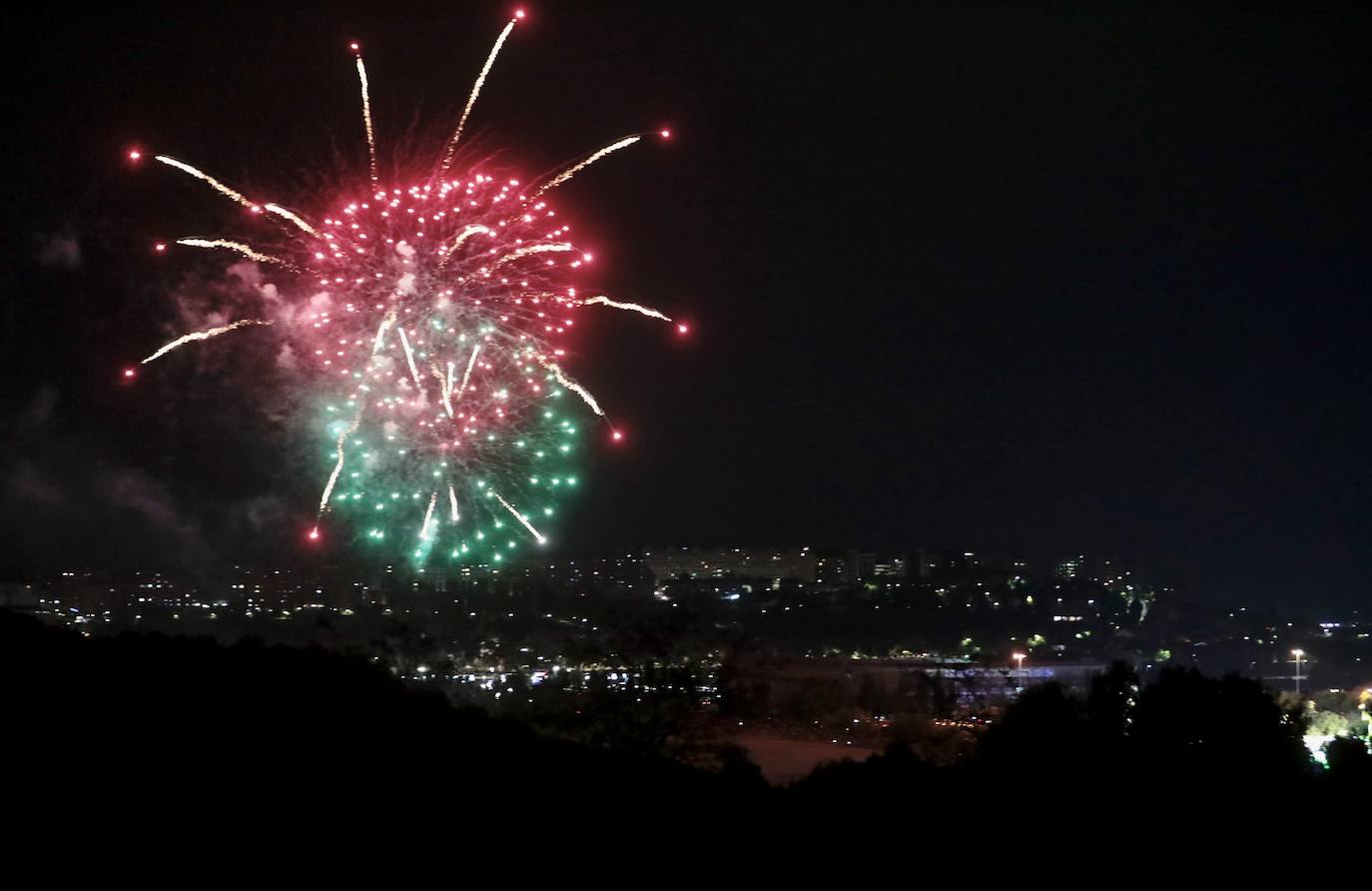 La noche del jueves deja nuevas imágenes de los fuegos artificiales en Valladolid